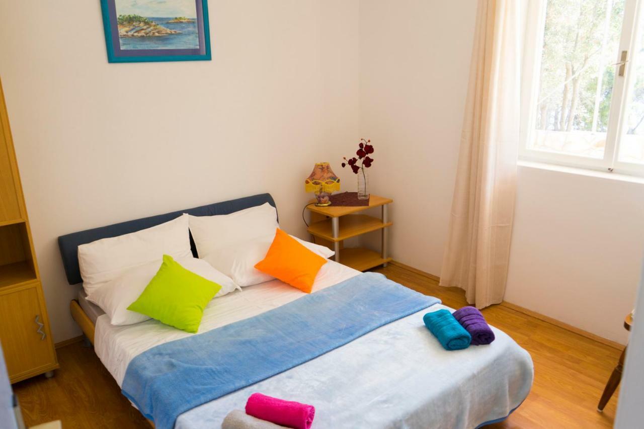 Tania Apartment Prižba Dış mekan fotoğraf