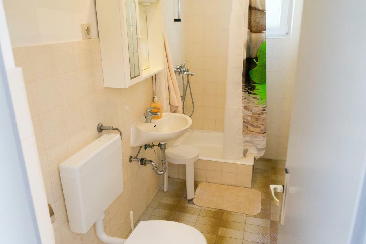 Tania Apartment Prižba Dış mekan fotoğraf