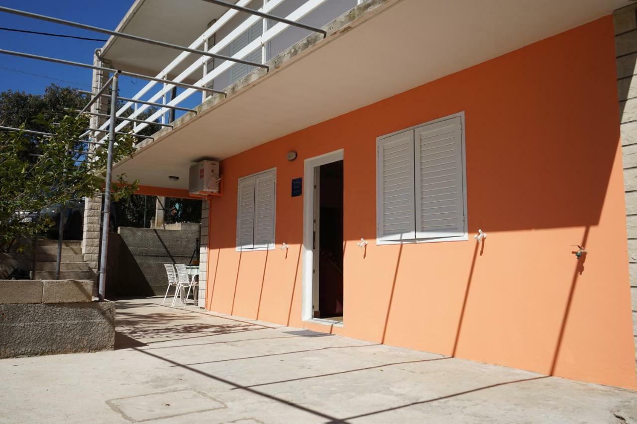 Tania Apartment Prižba Dış mekan fotoğraf