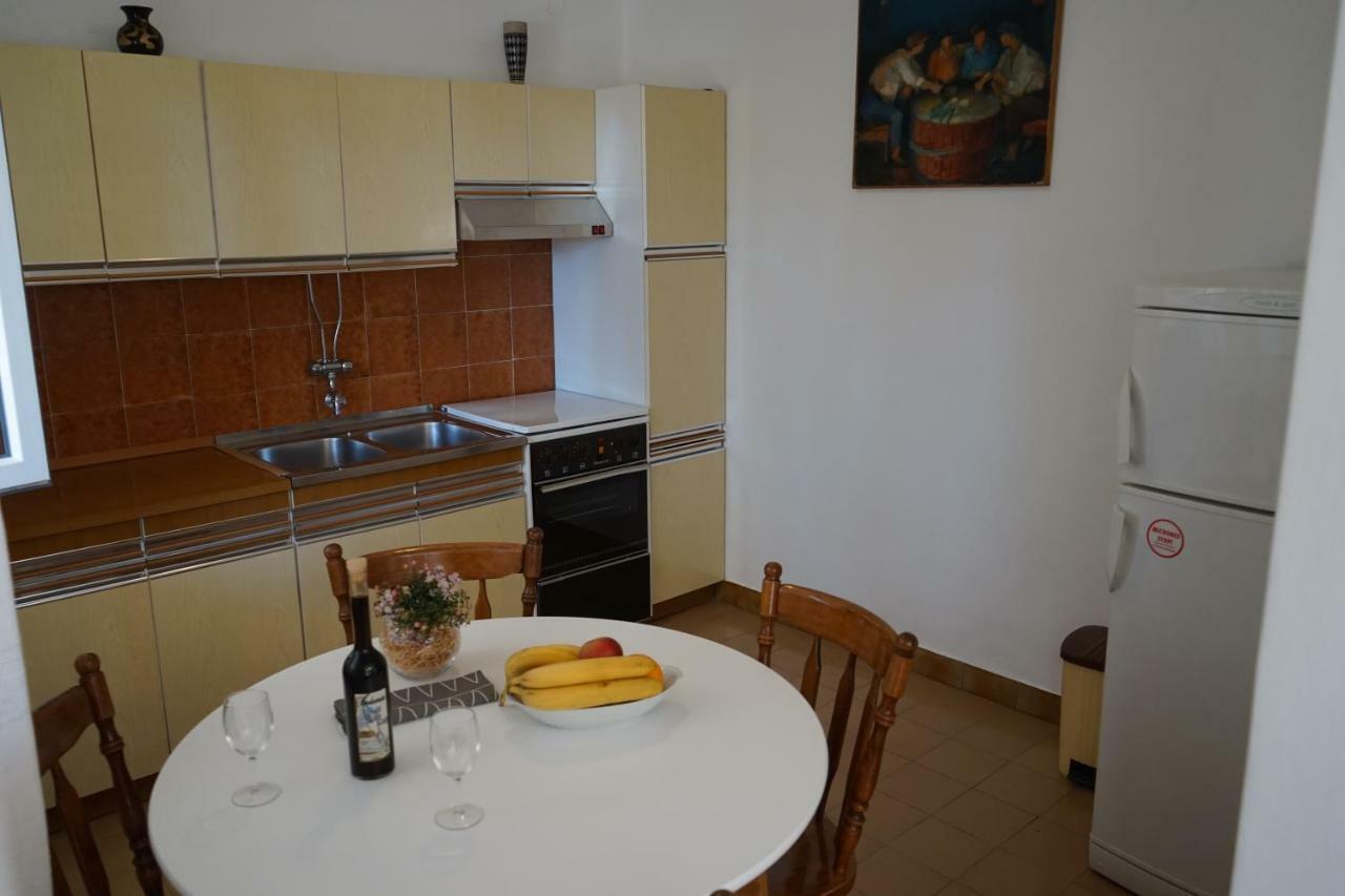 Tania Apartment Prižba Dış mekan fotoğraf